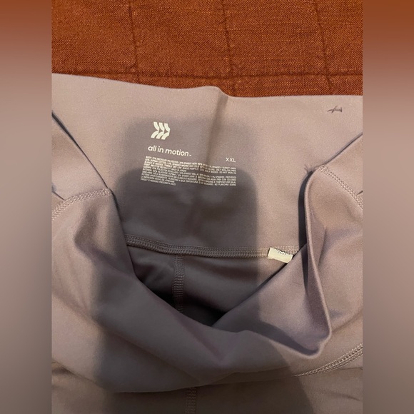 Bundle of three workout bottoms - Picture 3 of 5